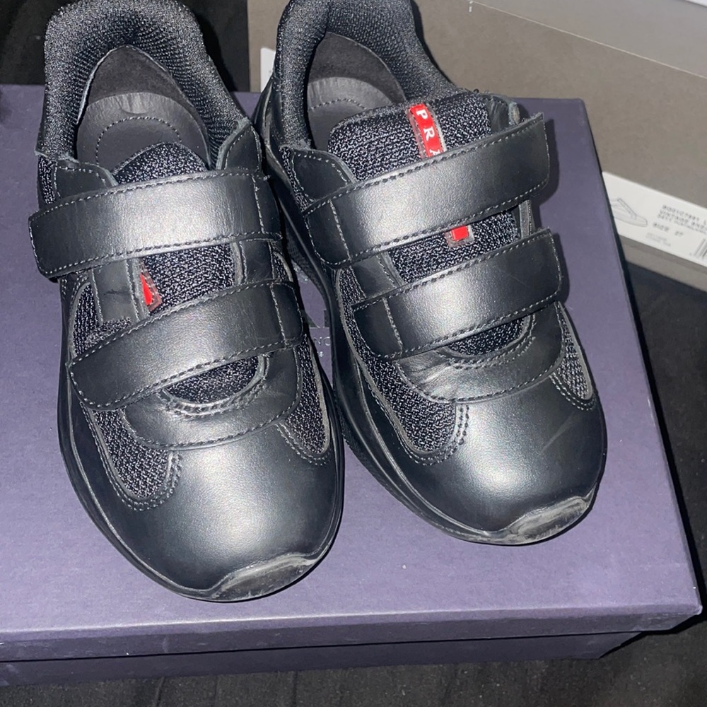 Kids black Pradas